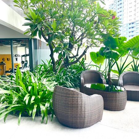 Compass One Building - Luxury Apartments Ap Phu Tho Exteriör bild